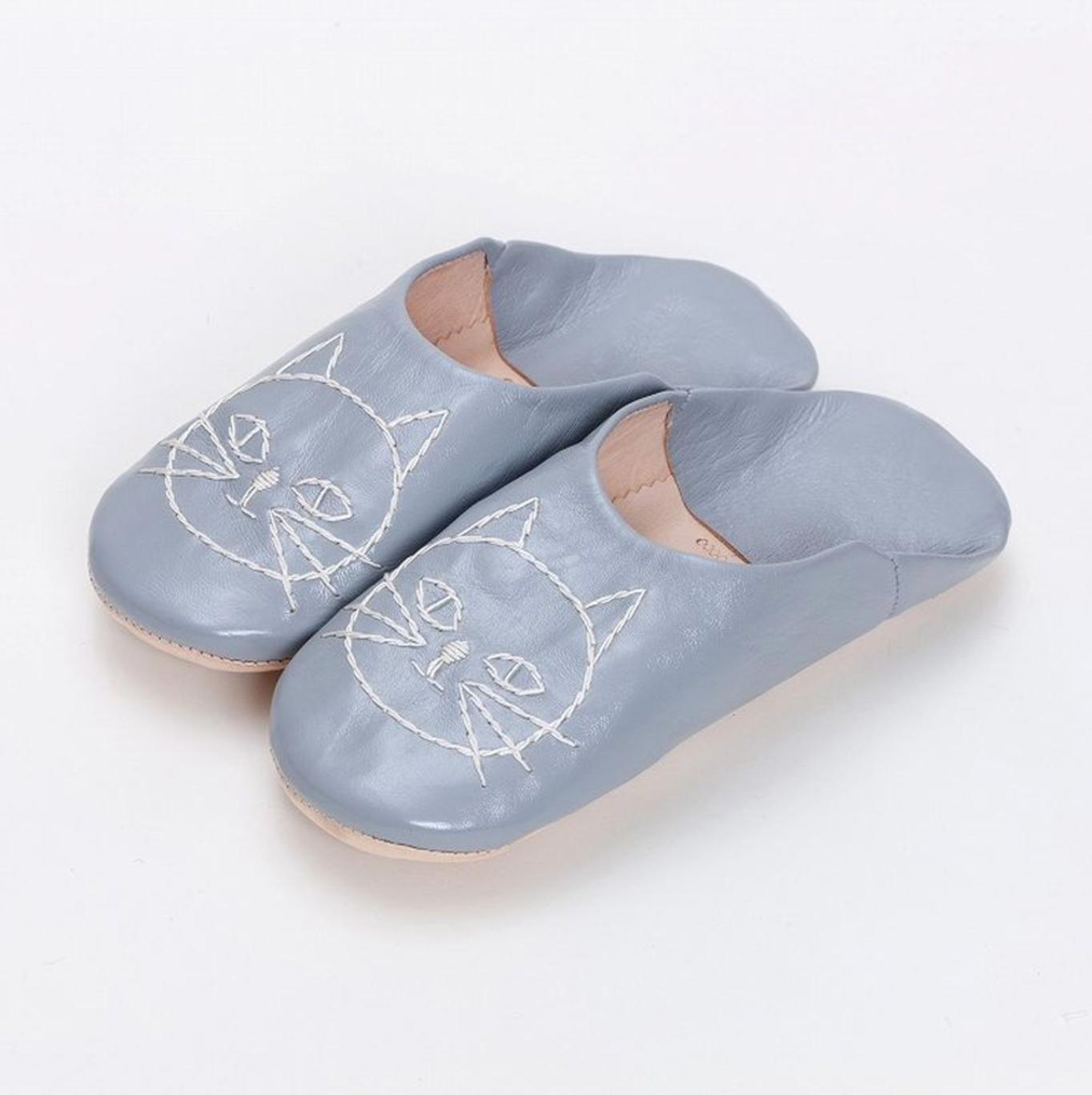 Cat babouche Gray x White