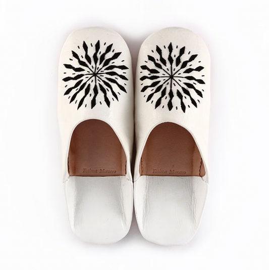 Embroidered babouche White x Black